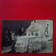 CARTE PHOTO CHATEAUDUN CAVALCADE 1931 CHAR A FLEUR LES PRECOCES - Chateaudun