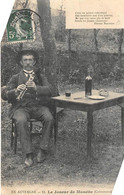 Non Localisé. Auvergne. Cantal        15       Le Joueur De Musette    Edition C R I A . Décollée    (Voir Scan) - Andere & Zonder Classificatie