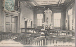 FERE - CHAMPENOISE -GRANDE SALLE DES SEANCES - Fère-Champenoise