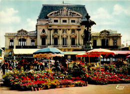 Cherbourg * La Place Général De Gaulle * Le Marché Aux Fleurs Devant Le Théâtre - Cherbourg