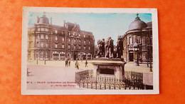 CPA  -   Calais  -  Le Monument Des Bourgeois , Le Grand Hôtel Et L'Hôtel Des Postes - Calais