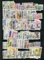 TCHECOSLOVAQUIE : LOT DE + DE 200 TIMBRES DIFF. OBLITÉRÉS - Collections, Lots & Series