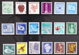 1969-74 Complete Definitive Set, Scott 635/653, Never Hinged Mint. (18 Stamps) For More Images, Please Visit Http://www. - Corea Del Sur