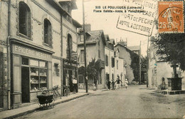 Le Pouliguen * Place Ste Anne à Penchâteau * épicerie Mercerie * Café Des Touristes - Le Pouliguen