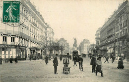 Paris * 3 ème * Rue Du Temple Et Place De La République * Tramway Tram - Arrondissement: 03