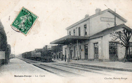 MAISON ROUGE - La Gare - Otros Municipios