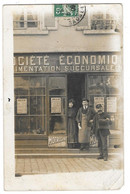 Delcampe - MACON Ou Environs (71) Carte Photo Devanture Magasin Société Economique Facteur Animation - Macon