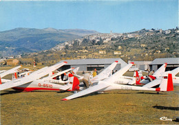 FAYENCE - Vue Générale - Au Premier Plan Les Planeurs - Avions, Vol à Voile - Fayence