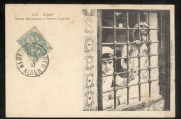 CPA Coloniale Algérie Française - Alger - Jeunes Mauresques à Travers La Grille - Circulée 1907 - Niños