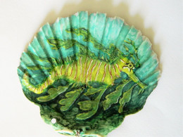 Dragon Seahorse Hand Painted On A Scallop Shell - Coquillages