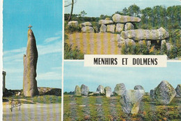 Dolmens Et Menhires De BRETAGNE. CPM Dentelée RARE - Dolmen & Menhire