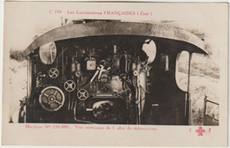TRAINS C 195 LES LOCOMOTIVES FRANCAISES (ETAT) MACHINE No 230-880 VUE INTERIEURE DE L'ABRI DU MECANICIEN - Treinen