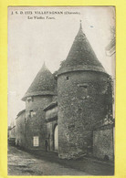 * Villefagnan (Dép 16 - Charente - France) * (J.S.D. 1573) Les Vieilles Tours, Tower, Toren, Animée, Rare, Old, CPA - Villefagnan