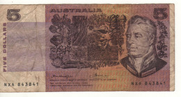 AUSTRALIA  $ 5  P44b     ( Sir Joseph Banks, Plants On Front -  Caroline Chisholm On Back ) - 1966-72 Reserve Bank Of Australia