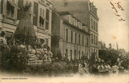 Melun * La Cavalcade * Char Fanfare Défilé Carnaval - Melun