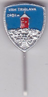 SLOVENIA  - PIN , BADGE  --  VRH TRIGLAVA  --  CLIMBING SOCIETY, MOUNTAINEERING, ALPINISM - Alpinisme, Beklimming