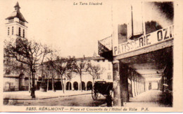 REALMONT  PLACE ET COUVERTS DE L'HOTEL DE VILLE - Realmont