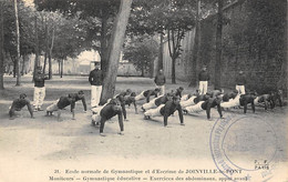 Thème Sport  .    Gymnastique. Exercices D'abdominaux   Ecole A Saint Cyr   78      (Voir Scan) - Gymnastique