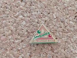 PINS BILLARD SNOOKER LE TRIANGLE ROUGE - Billiards