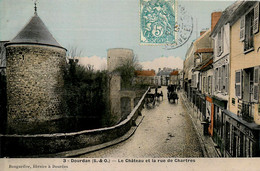 Dourdan * Le Parterre * Le Château Et La Rue De Chartres - Dourdan