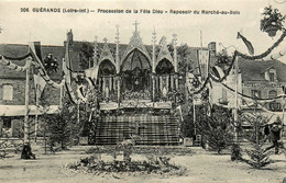 Guérande * Procession De La Fête Dieu * Reposoir Du Marché Au Bois * Hôtel Du Commerce - Guérande