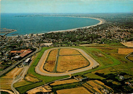 Pornichet * Vue Aérienne De L'hippodrome Et Vue Générale * Hippisme - Pornichet