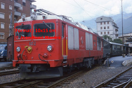 Reproduction Photographie D'un Train RhB BerninaBahn à Tirano En Suisse-Italie En 1976 - Reproductions