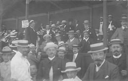 17-ROYAN- CARTE-PHOTO- TRIBUNES DU CHAMP DE COURSES - Royan