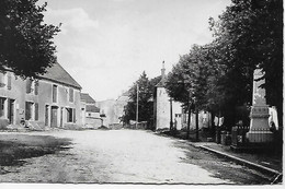 CPSM CLEFMONT HTE MARNE PLACE DE L HOTEL DE VILLE ENTREE DU CHATEAU ED H BRUNOT 1956 MONUMENT AUX MORTS ? - Clefmont