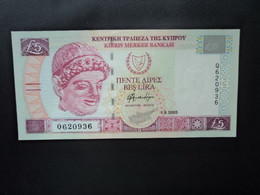 CHYPRE * : 5 POUNDS   1.9.2003   P 61b    Presque SPL à SPL - Cyprus