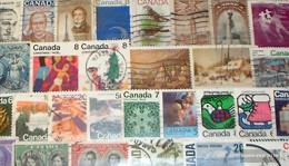 Canada 100 Different Stamps - Collections
