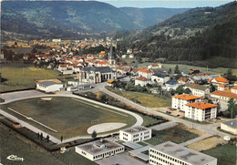 88-SAULXURES-SUR-MOSELOTTE- VUE AERIENNE - RUE D'HAMOIR ET LE STADE - Saulxures Sur Moselotte