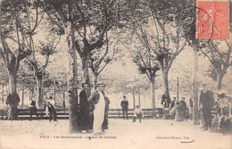 Thème Sport: Pétanque -Jeu De Boules.  Vals Les Bains   07 . Les Quinconces Jeu De Boules            ( Voir Scan) - Petanca