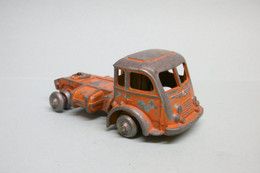 CIJ - TRACTEUR ROUTIER RENAULT FAINEANT Orange 1/50 - CIJ