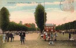 HORNOY   -  La Place Et L' Ecole Des Garçons - Hornoy Le Bourg