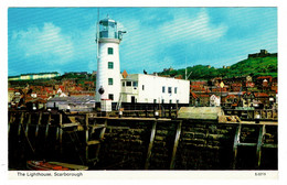 Ref 1406 - Postcard - The Lighthouse & Harbour - Scarborough Yorkshire - Scarborough