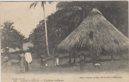 DAHOMEY - PORTO NOVO - ¨PAILLOTTE INDIGENE - Plusieurs Hommes Et Enfants - Dahomey