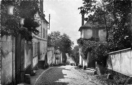 Neauphle Le Château * La Grande Rue Vers La Descente - Neauphle Le Chateau