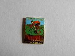 Pin S  Tour De FRANCE Cycliste1990 VITTEL 88 VOSGES - Cyclisme