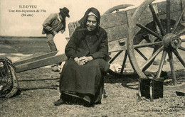 Ile D'yeu * Une Des Doyennes De L'ile ( 94 Ans ) * Personnage Local Type - Ile D'Yeu