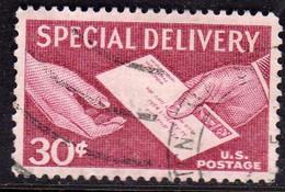 USA STATI UNITI 1957 SPECIAL DELIVERY LETTER IN HAND ESPRESSO CENT 30c USED USATO OBLITERE' - Special Delivery, Registration & Certified