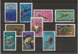 HAUTE - VOLTA  -INSECTES  DIVERS  -N° 160 A 169- NEUF INFIME CHARNIERE -ANNEE 1966 - COTE :15 € - Alto Volta (1958-1984)