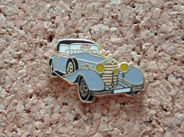 PINS AUTOMOBILE MERCEDES GRISE 500 K 1934 ARTHUS BERTRAND - Mercedes