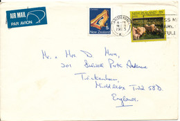 New Zealand Cover Sent To England Christchurch 24-1-1983 - Lettres & Documents