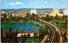 LOS ANGELES - Mac Arthur Park - Autobus - Voitures - Los Angeles
