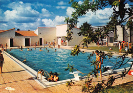 AIZENAY - La Piscine - Architecte M. Naulleau, La Roche-sur-Yon - Aizenay