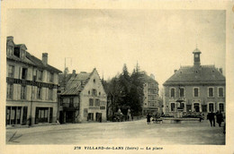Villard De Lans * La Place De La Commune * Hôtel De La Place IMBERT * La Fontaine - Villard-de-Lans
