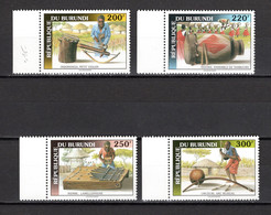 BURUNDI  N° 991 à 994   NEUFS SANS  CHARNIERE COTE 15.00€    INSTRUMENTS DE MUSIQUE - Unused Stamps