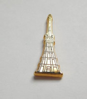 AB62 Pin's Ville Paris Tour Eiffel Tower Signé Arthus Bertrand - Arthus Bertrand