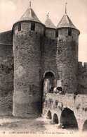 3165 Carte Postale  CARCASSONNE  La Porte Du Château        11 Aude - Carcassonne